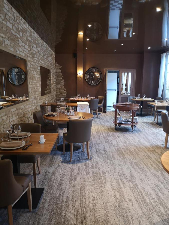 Logis Hotel-Restaurant Les Airelles Neufchâtel-en-Bray 외부 사진